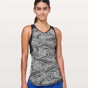 NEW WOMENS LULULEMON 2018 SEAWHEEZE SCULPT II TANK - HARD TO FIND - SIZE 12